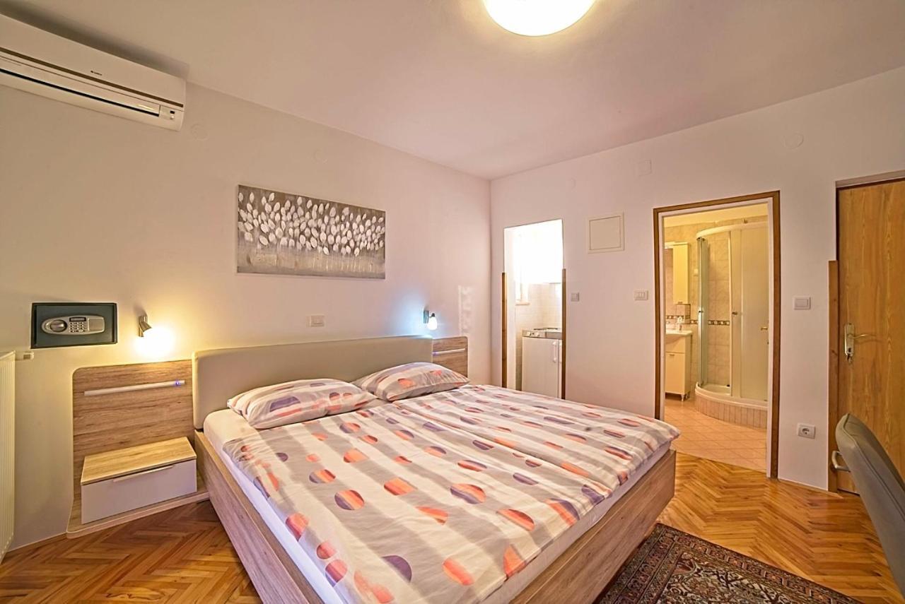 Studio Apartments Peric Rab Kampor Eksteriør billede