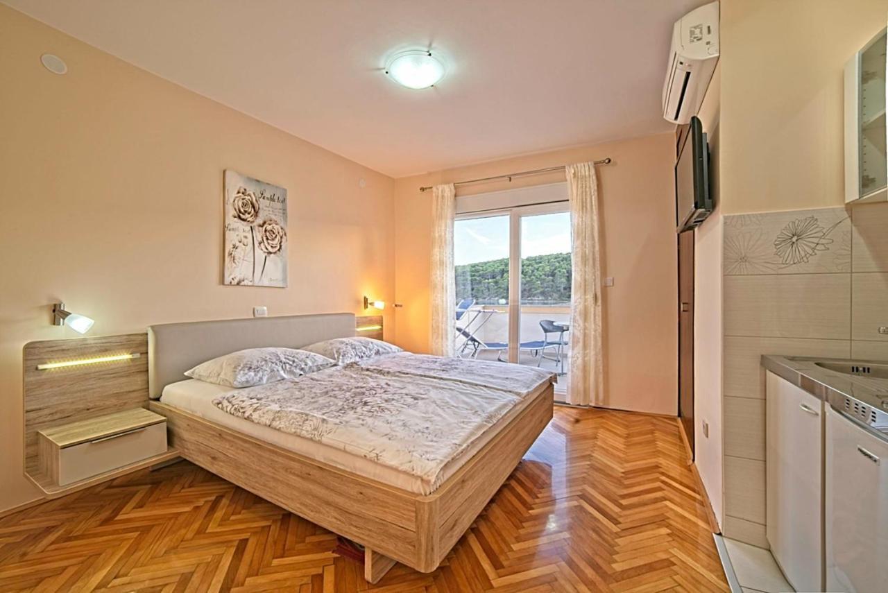 Studio Apartments Peric Rab Kampor Eksteriør billede